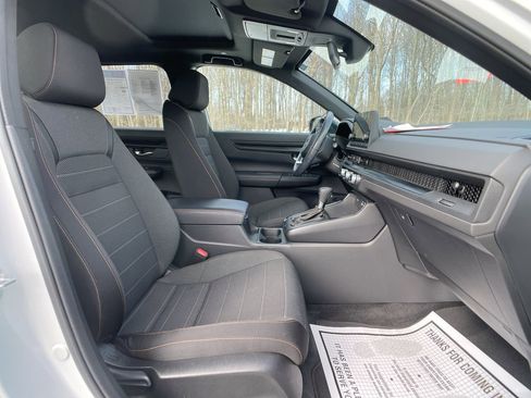 Used 2024 Honda CR-V Sport image 28