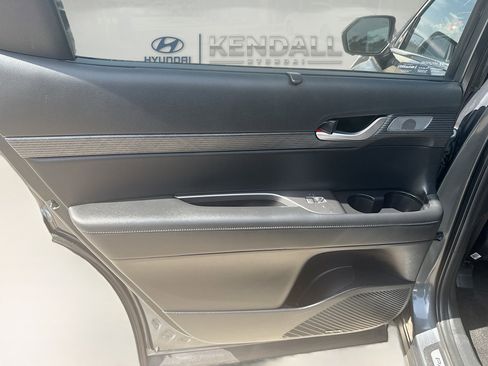 Used 2023 Hyundai Palisade Limited w/ Cargo Package AWD/4WD image 23