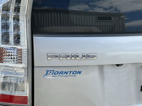 Used 2010 Toyota Prius Four image 10