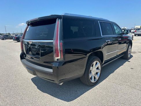 Used 2018 Cadillac Escalade ESV Premium Luxury AWD/4WD image 5