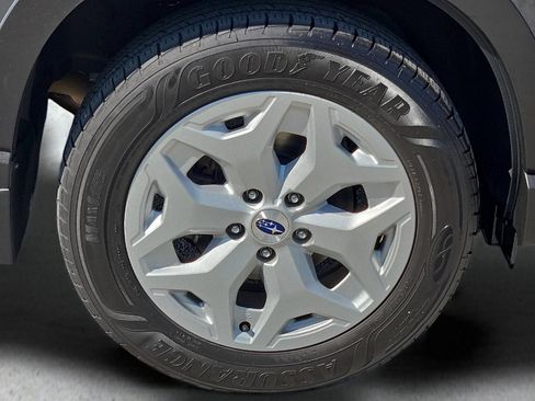 Used 2021 Subaru Forester AWD/4WD image 8
