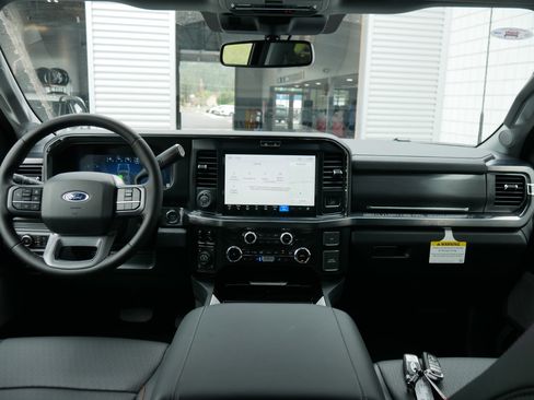New 2025 Ford F350 Lariat w/ Lariat Ultimate Package image 11