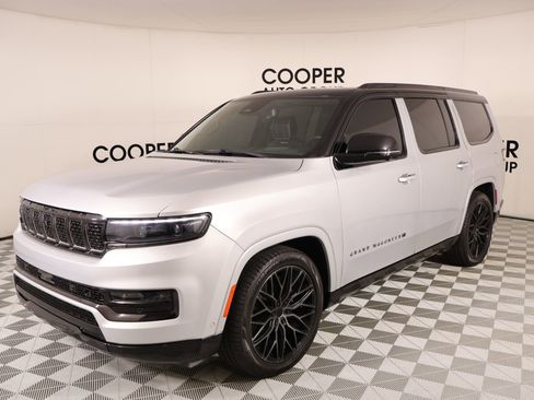 Used 2024 Jeep Grand Wagoneer Series II w/ Quick Order Packagew 28T AWD/4WD image 11