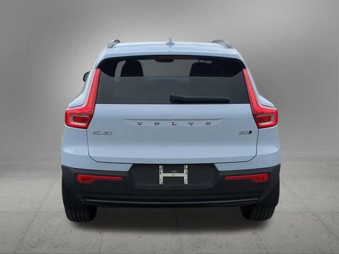 New 2026 Volvo XC40 B5 Plus w/ Climate Package AWD/4WD image 5