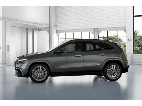 New 2026 Mercedes-Benz GLA 35 AMG 4MATIC image 35