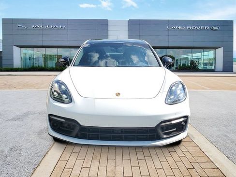 Used 2023 Porsche Panamera image 2
