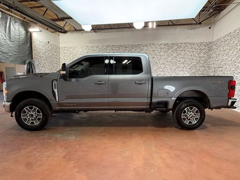Used 2024 Ford F250 Lariat image 6