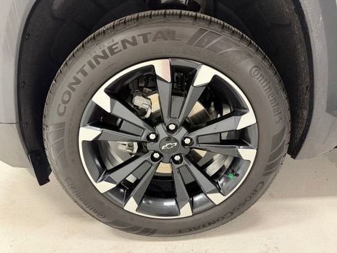 Certified 2026 Chevrolet Equinox RS w/ Convenience Package III AWD/4WD image 19