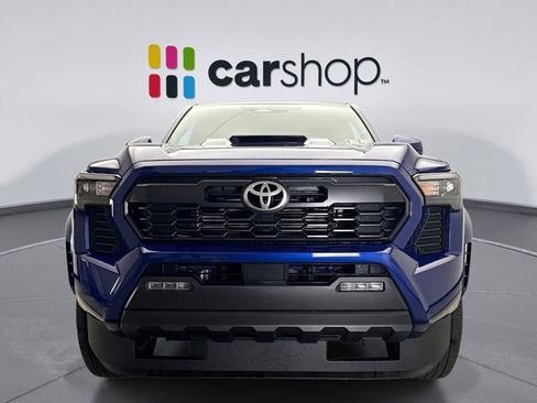 Used 2025 Toyota Tacoma TRD Sport image 8