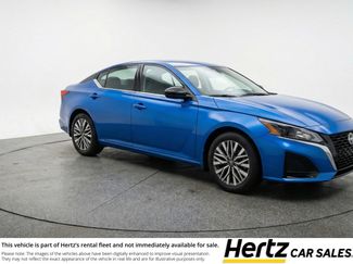 Used 2025 Nissan Altima 2.5 SV video 1