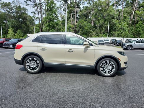 Used 2018 Lincoln MKX Reserve w/ Lincoln MKX Climate Package FWD image 6
