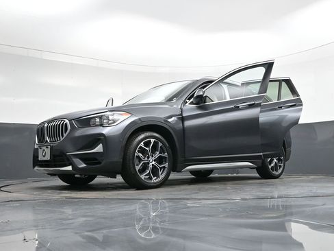 Used 2021 BMW X1 xDrive28i w/ Convenience Package image 42