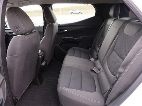 Used 2023 Chevrolet Bolt EUV LT w/ Comfort Package image 9
