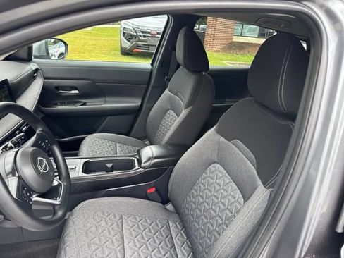 Certified 2025 Nissan Kicks SV AWD/4WD image 56