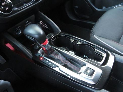 Used 2022 Chevrolet TrailBlazer RS w/ Technology Package image 24