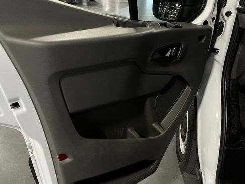 Used 2023 Ford Transit 250 Medium Roof image 21