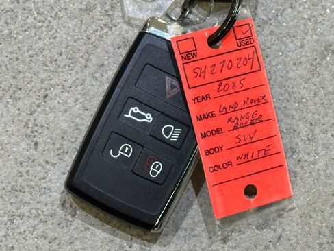 Used 2025 Land Rover Range Rover Evoque S AWD/4WD image 31
