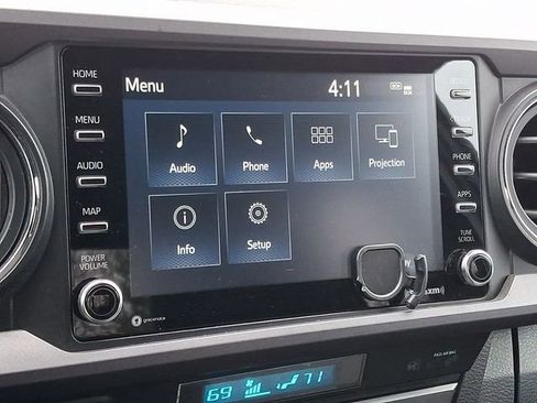 Used 2022 Toyota Tacoma TRD Sport image 14