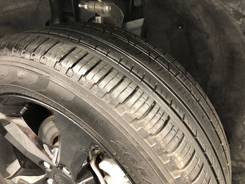 Certified 2024 Jeep Grand Cherokee Limited w/ Luxury Tech Group II image 25