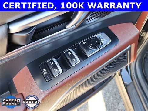 Used 2024 Kia Telluride EX w/ EX Captain's Chair Package image 11
