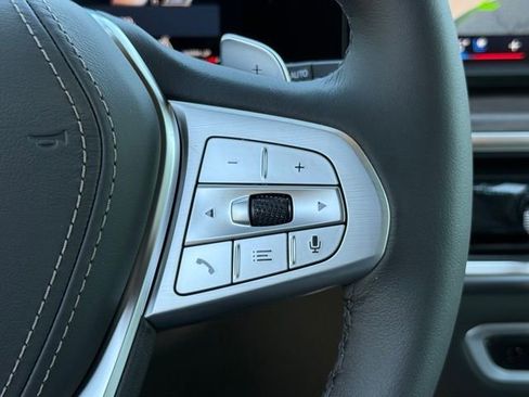 New 2026 BMW X7 xDrive40i w/ Premium Package image 23