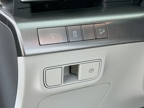 Certified 2024 Hyundai Kona SEL image 10