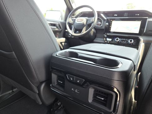 Used 2025 GMC Sierra 1500 AT4 AWD/4WD image 27