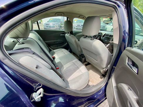 Used 2015 Chevrolet Sonic LT FWD image 10