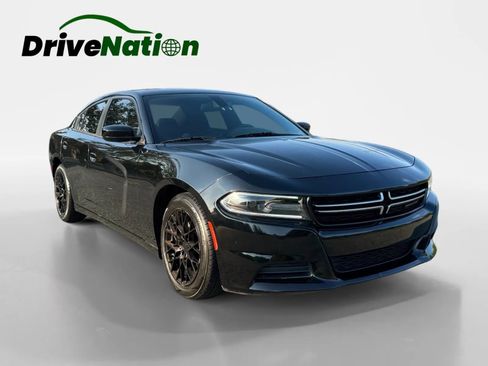 Used 2015 Dodge Charger SE w/ Popular Equipment Group RWD image 3