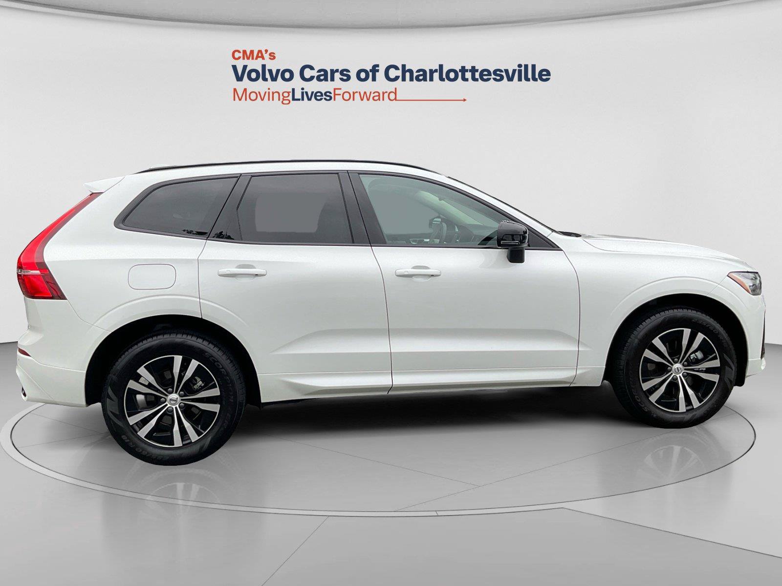 Certified 2025 Volvo XC60 B5 Core AWD/4WD image 6