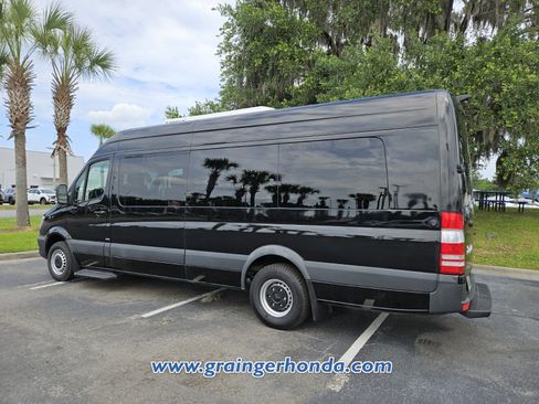 Used 2016 Mercedes-Benz Sprinter 3500 image 3