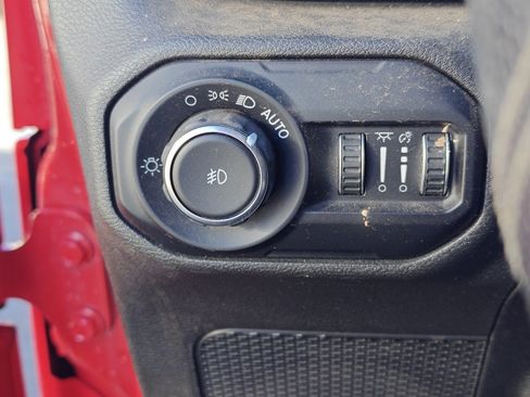 Used 2021 Jeep Wrangler Unlimited Sport image 17