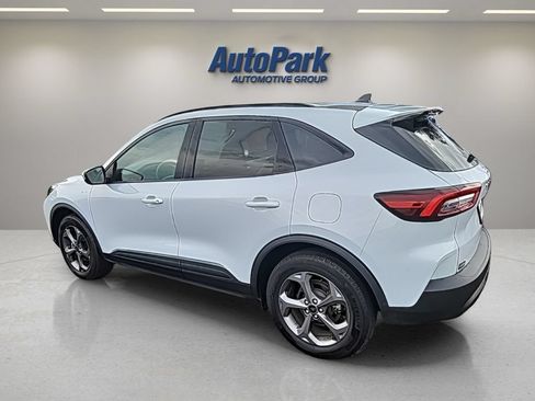 Used 2025 Ford Escape ST-Line Select AWD/4WD image 6