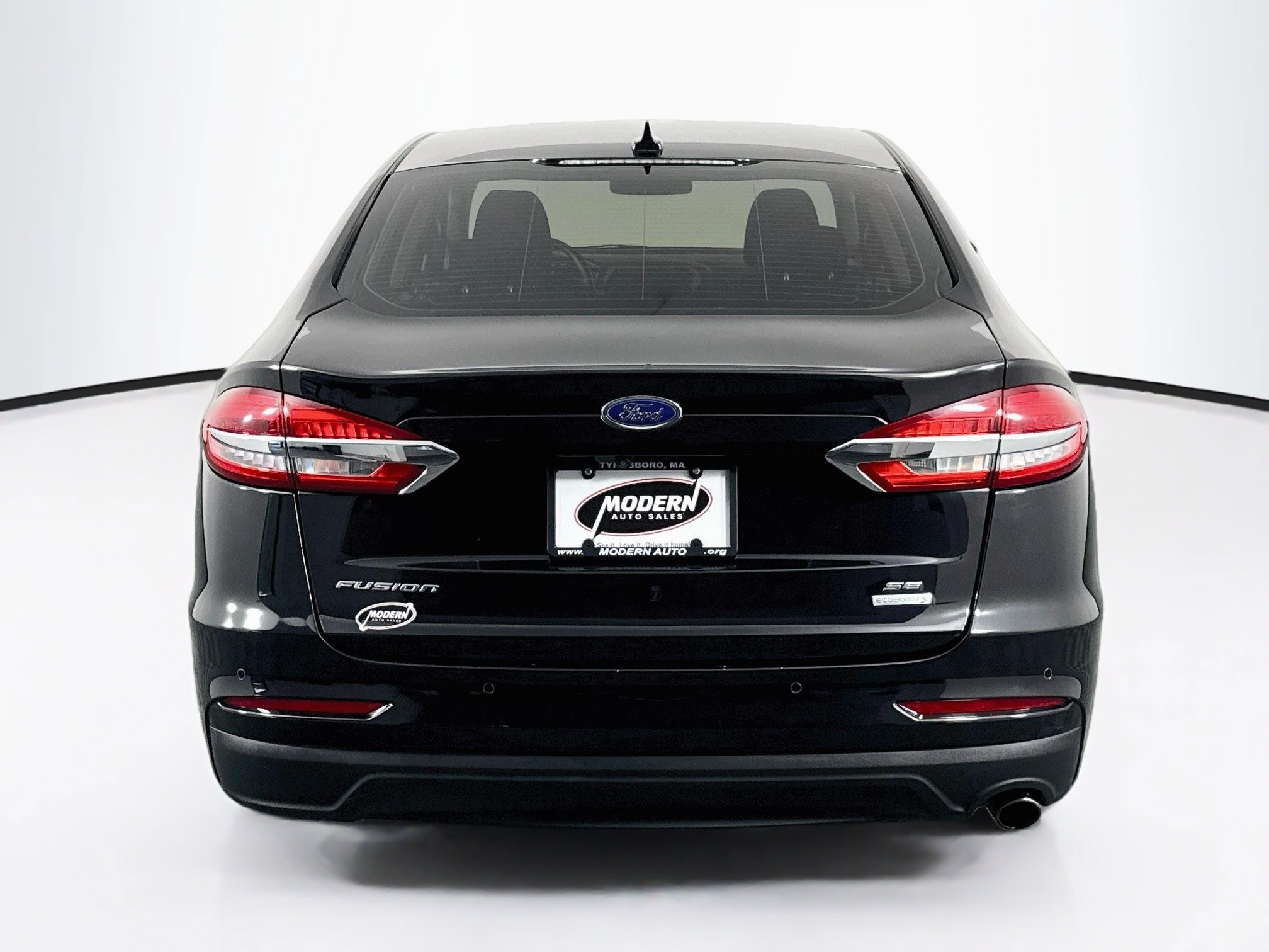Used 2020 Ford Fusion SE FWD image 14