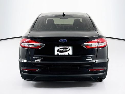 Used 2020 Ford Fusion SE FWD image 14