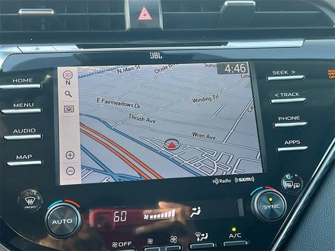 Used 2020 Toyota Camry XLE image 13