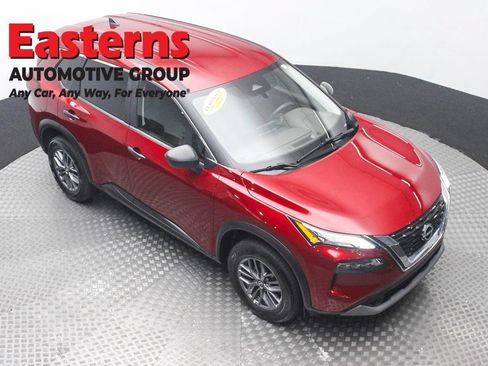 Used 2023 Nissan Rogue S AWD/4WD image 3