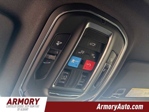 New 2025 Jeep Grand Cherokee L Laredo w/ Luxury Tech Group I image 17