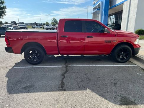 Used 2018 RAM 1500 Big Horn RWD image 5