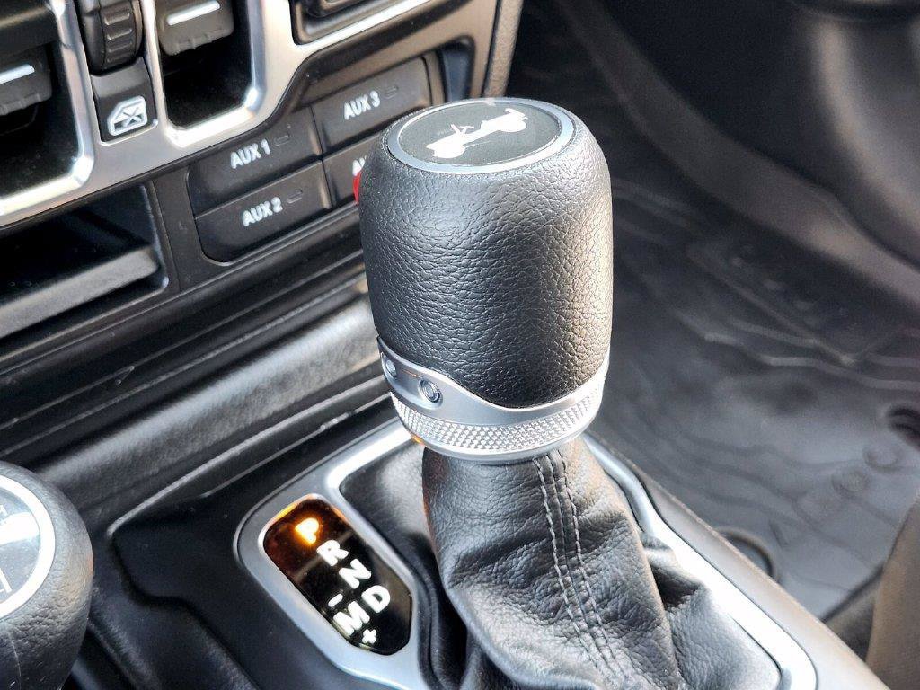 Used 2022 Jeep Wrangler Unlimited Sport AWD/4WD image 24