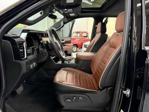 Used 2026 GMC Sierra 1500 Denali Ultimate AWD/4WD image 12