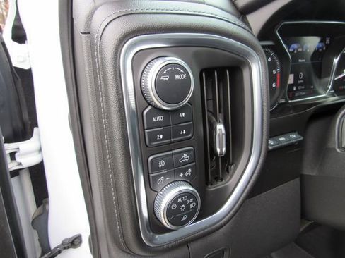 Used 2021 GMC Sierra 1500 Denali w/ Denali Ultimate Package image 17