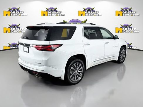 Used 2023 Chevrolet Traverse Premier AWD/4WD image 5
