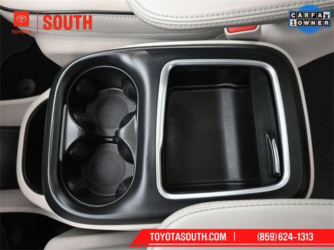 Used 2018 Chrysler Pacifica Limited w/ Advanced Safetytec Group image 35