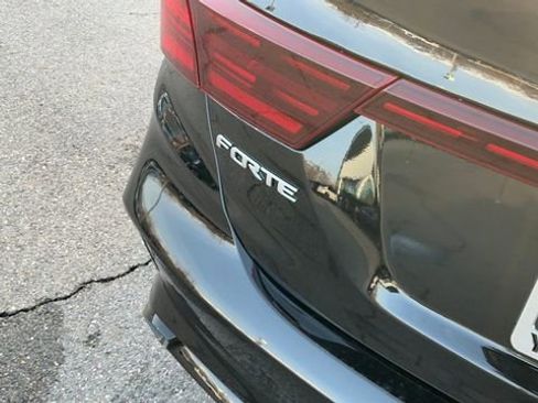 Certified 2022 Kia Forte GT-Line w/ GT-Line Technology Package image 17