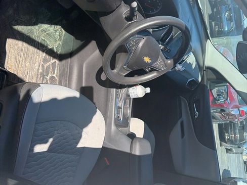 Used 2020 Chevrolet Equinox LS w/ LS Convenience Package image 5
