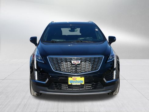 Used 2023 Cadillac XT5 Premium Luxury w/ Technology Package image 2