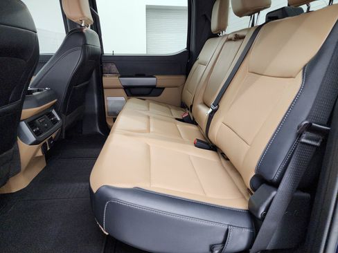 Used 2023 Ford F250 Lariat w/ Sport Appearance Package image 9