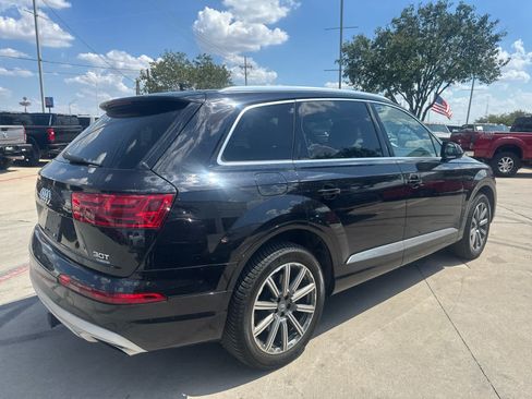 Used 2017 Audi Q7 3.0T Prestige w/ Prestige Package AWD/4WD image 3