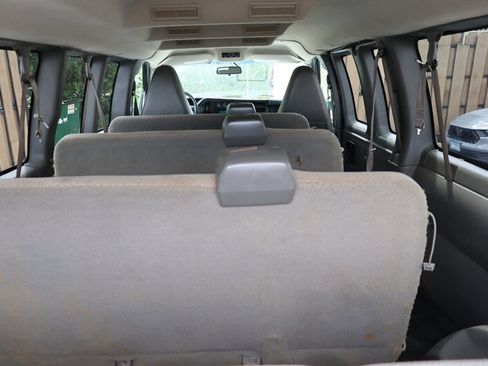 Used 2018 Chevrolet Express 3500 LT w/ LT Preferred Equipment Group RWD image 23